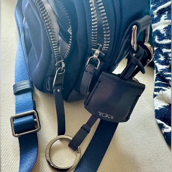 Tumi Voyageur Crossbody - Picture 6 of 6